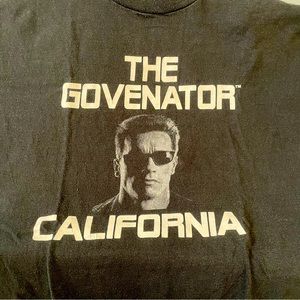 Graphic T. Size is XL. Graphic in front, black on back. Delta Pro Weight brand